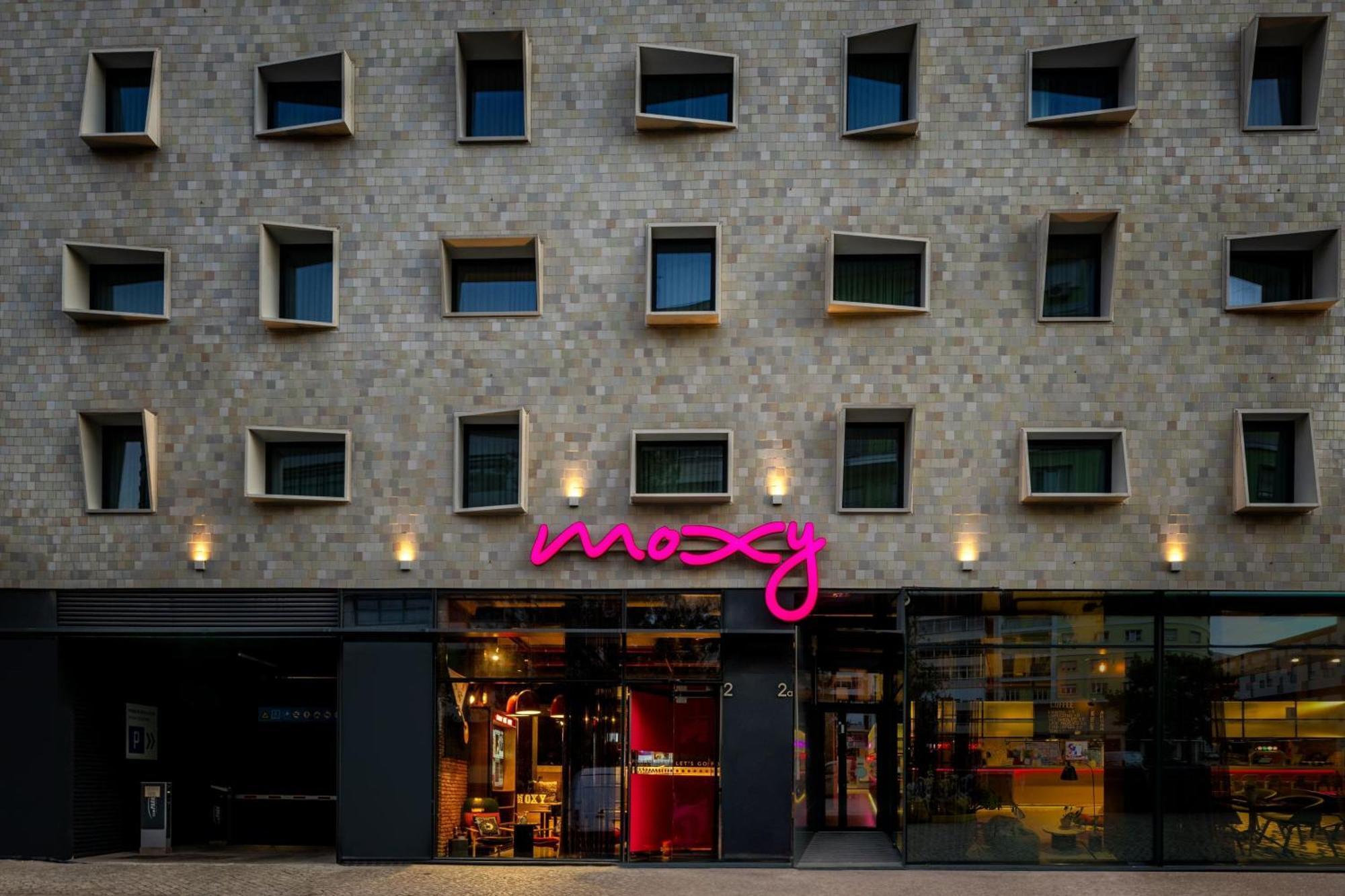 Moxy Hotel 3*