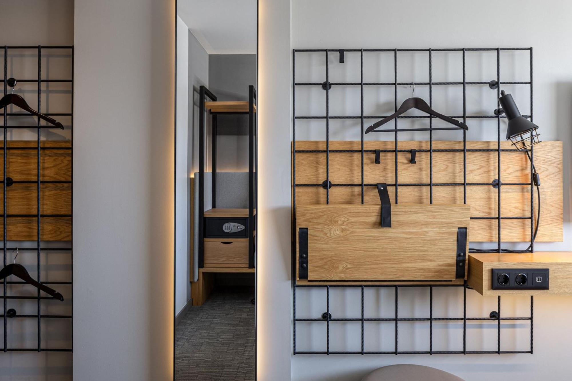 Hotel Moxy 3*