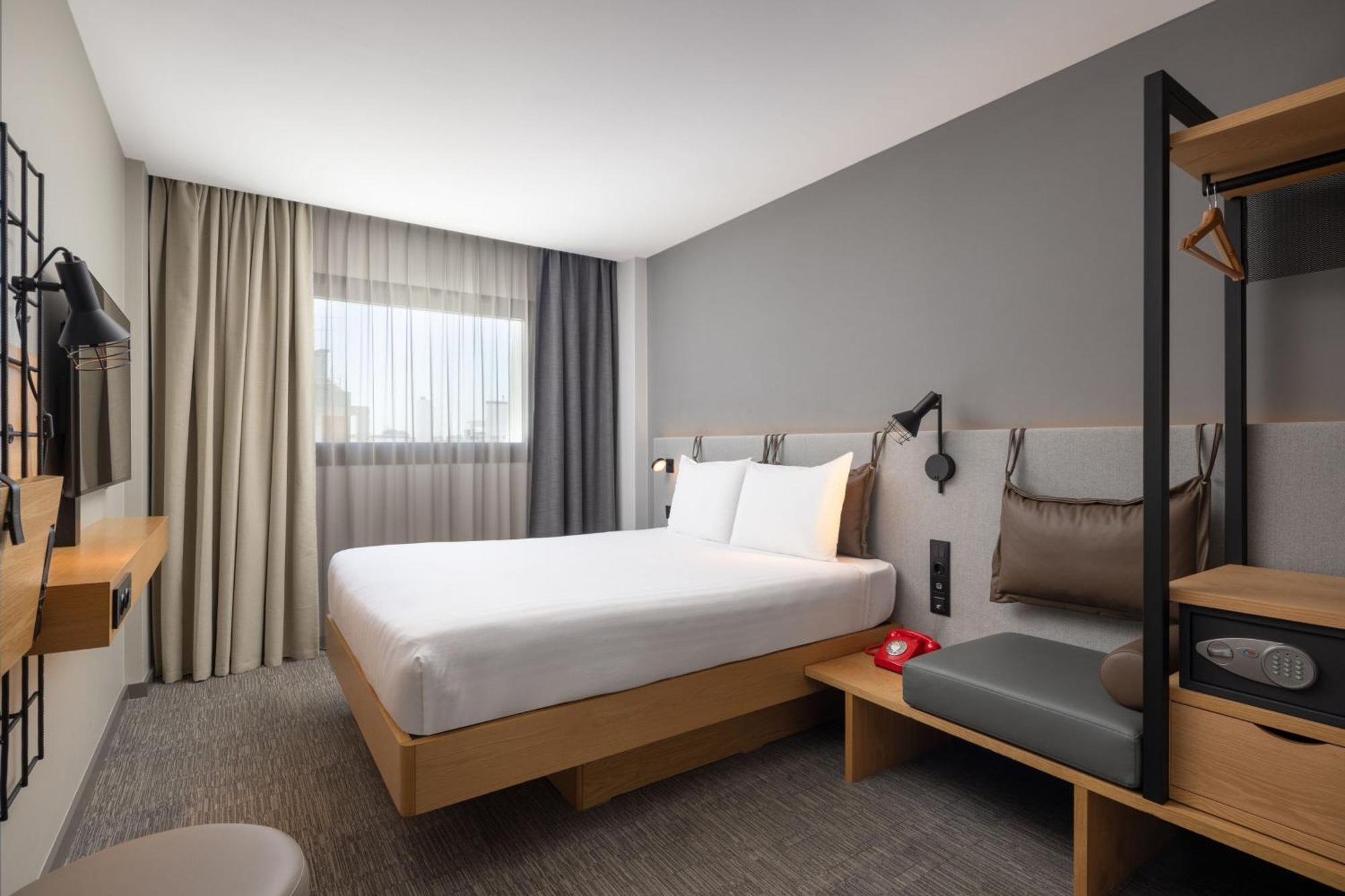 Moxy 3* Lisbon